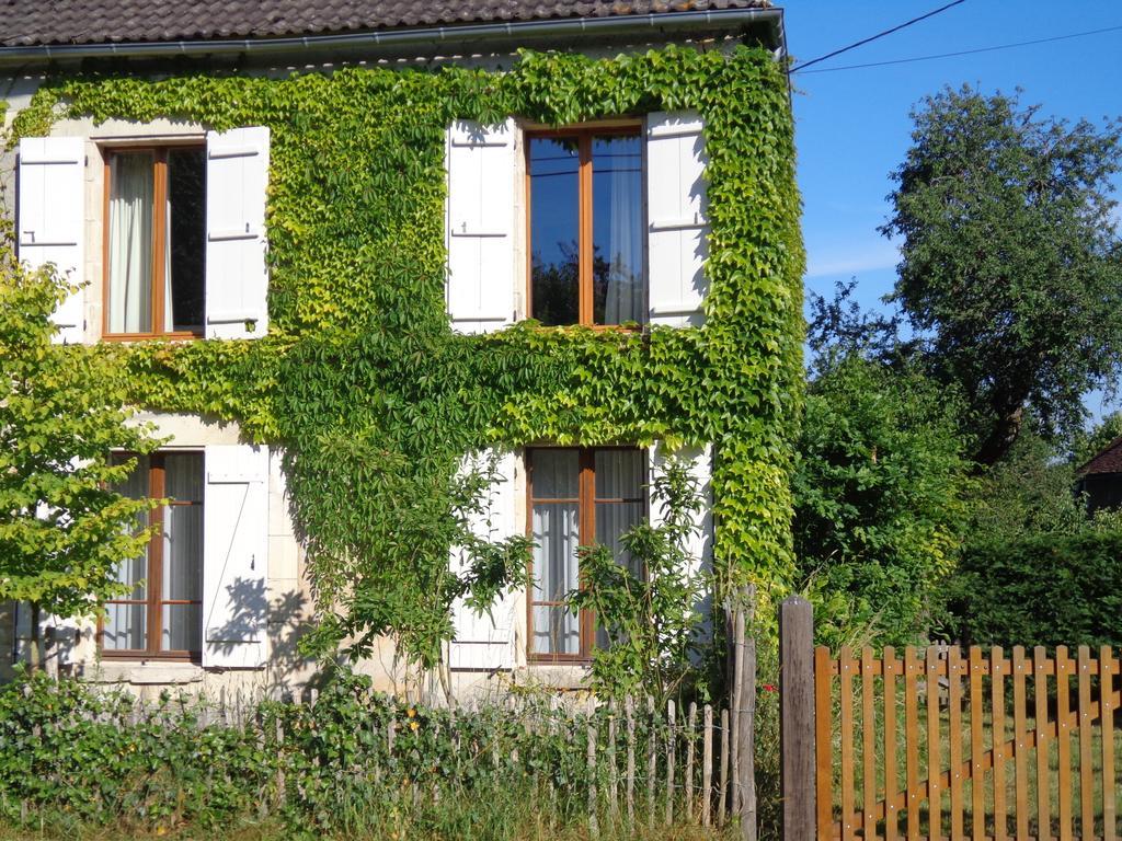 Maison Frankrijk Couloutre Rom bilde